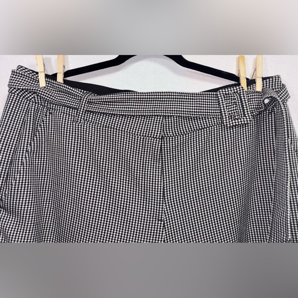 Lane Bryant wide Leg black & white mini checkered cropped pants Women’s size 20 - Picture 5 of 14